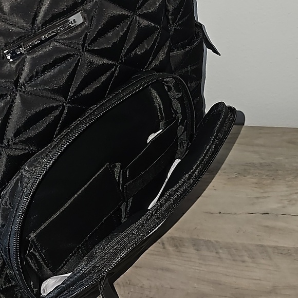 Kenneth Cole Reaction \